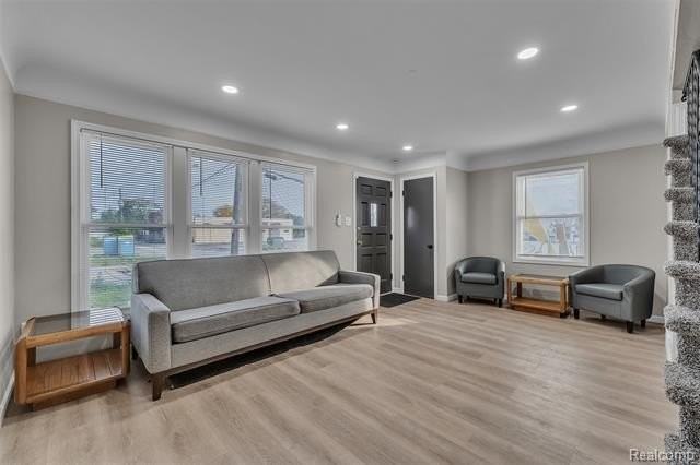 10035 Curtis St - Photo 3 of 25