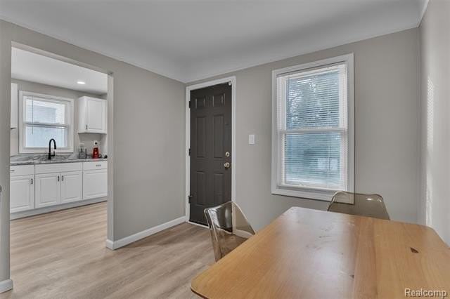 10035 Curtis St - Photo 5 of 25