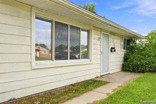 7546 Pine St - Photo 1 of 1