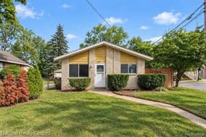 featured image of 1069 Urbancrest Dr