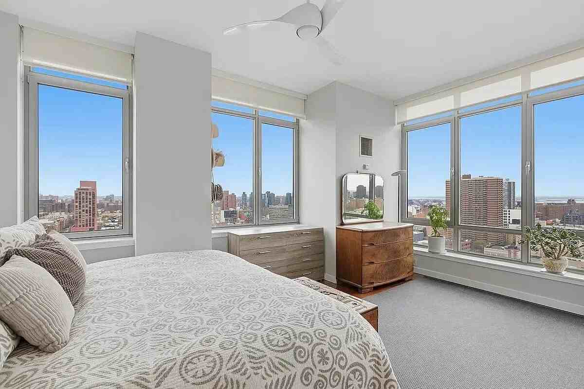 1485 5th Ave - Photo 7 of 10