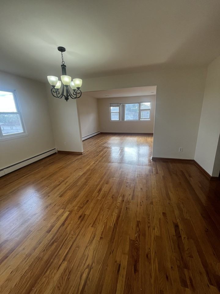 432 Edmund Ave - Photo 7 of 22