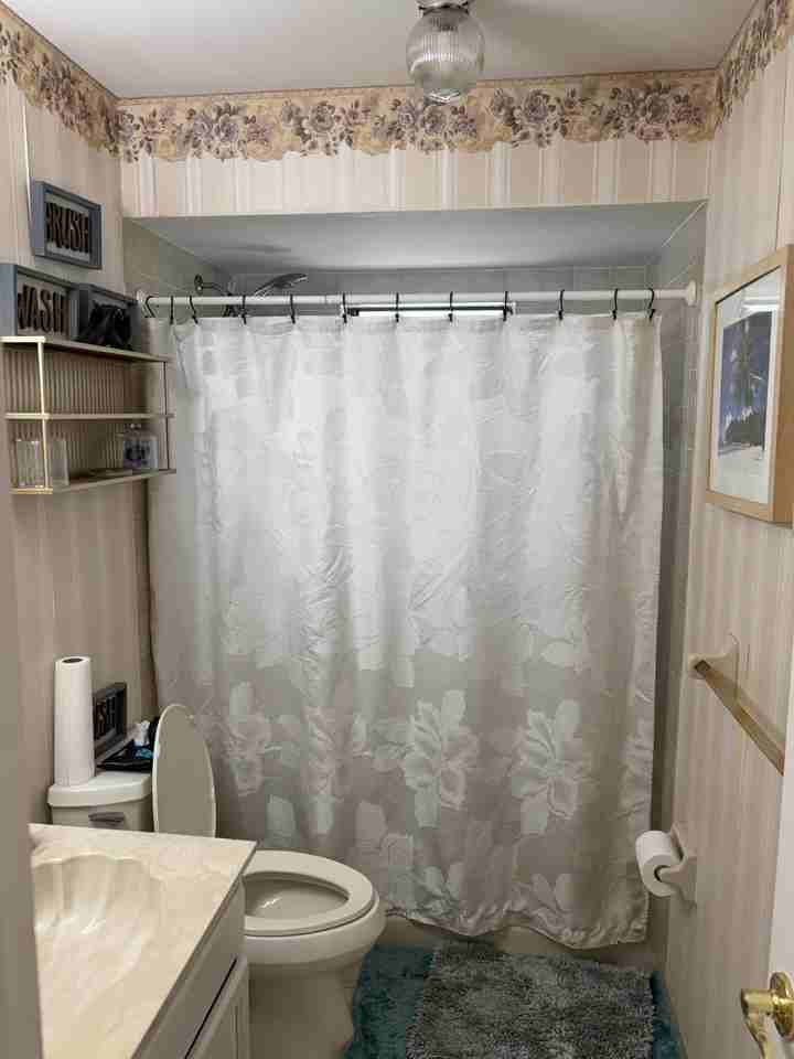 145 Se Fallon Dr - Photo 3 of 12
