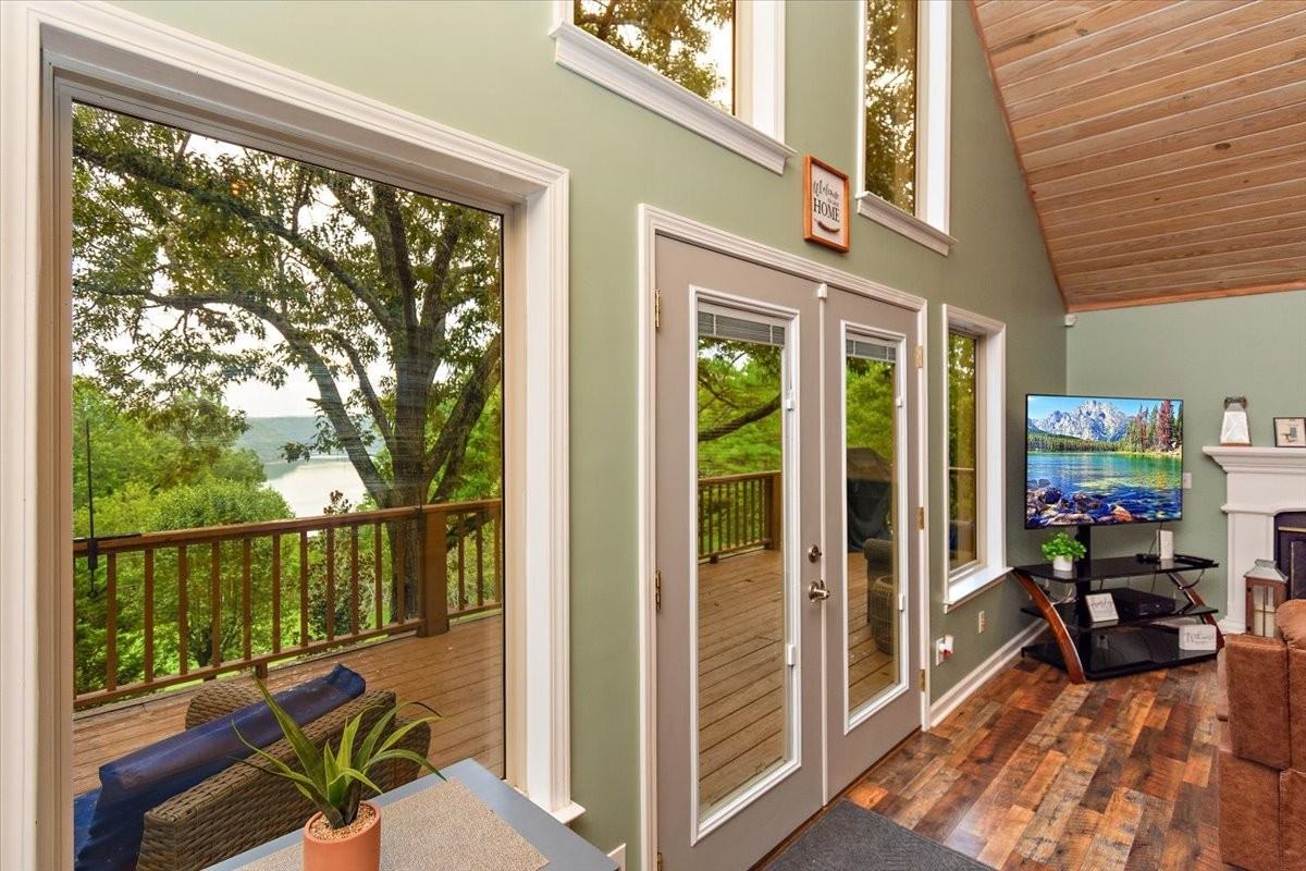 4250 Four Seasons Rd - Photo 6 of 38