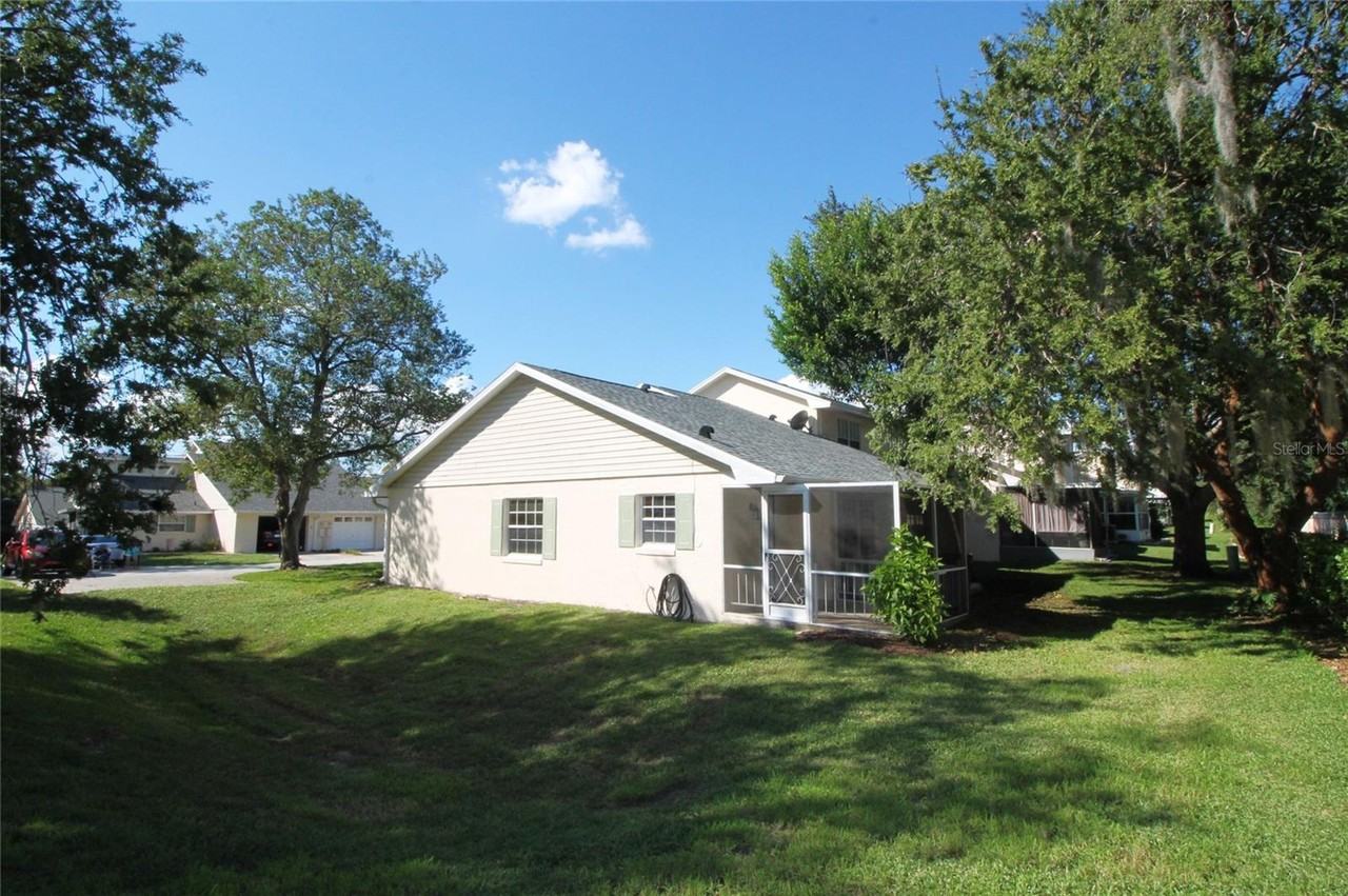 1483 Disston Ave - Photo 4 of 6