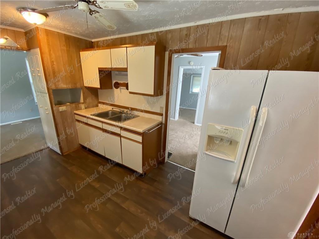 232 E Siebenthaler Ave - Photo 7 of 14