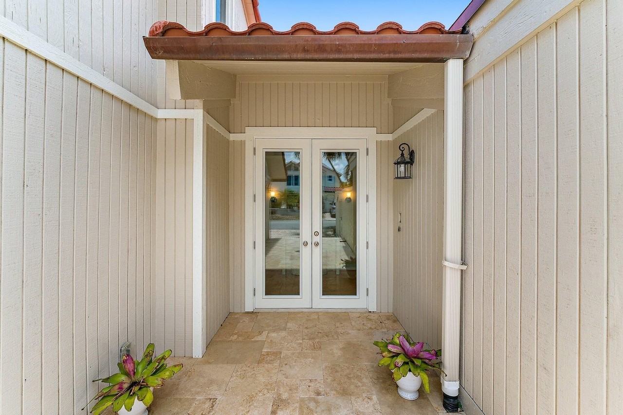 107 Mako Ln - Photo 2 of 50