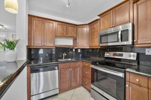 4051 Ne 13th Ave #76-3 - Photo 1 of 1
