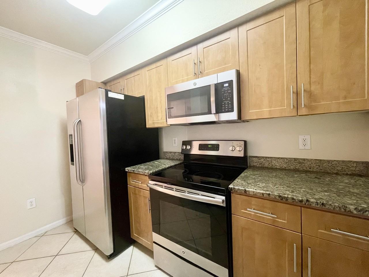 6533 Emerald Dunes Dr #107 - Photo 4 of 38