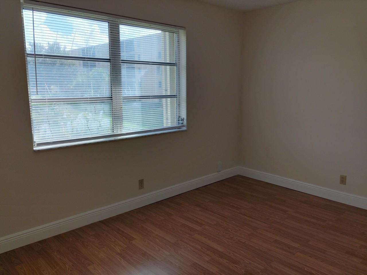 7960 Nw 50th St #204 - Photo 4 of 12