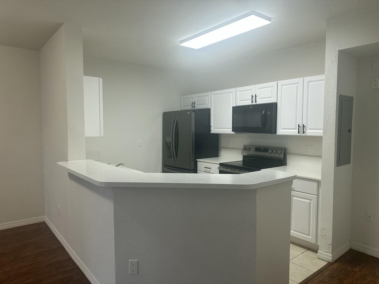 106 Sw Peacock Blvd - Photo 2 of 10