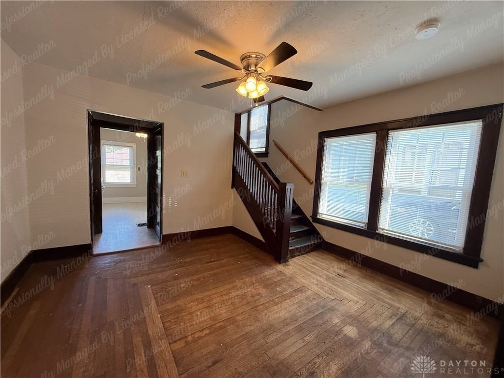 3135 Wayne Ave - Photo 7 of 28