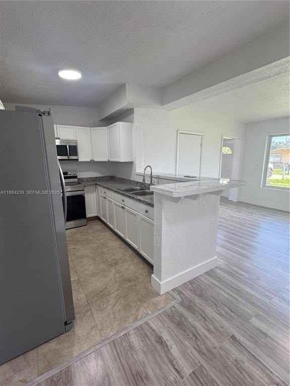 4341 Ne 18th Ave - Photo 4 of 17