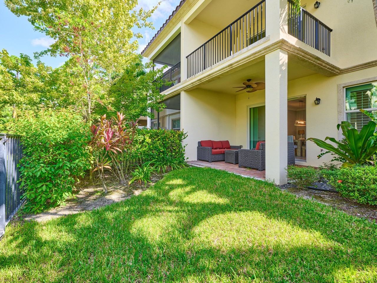 141 Sword Fern Pl - Photo 7 of 50
