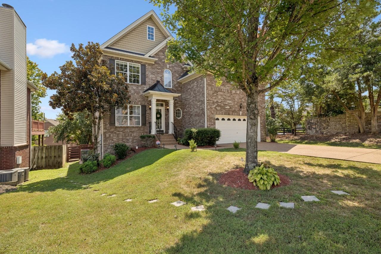 1200 Wexford Downs Ln - Photo 2 of 50