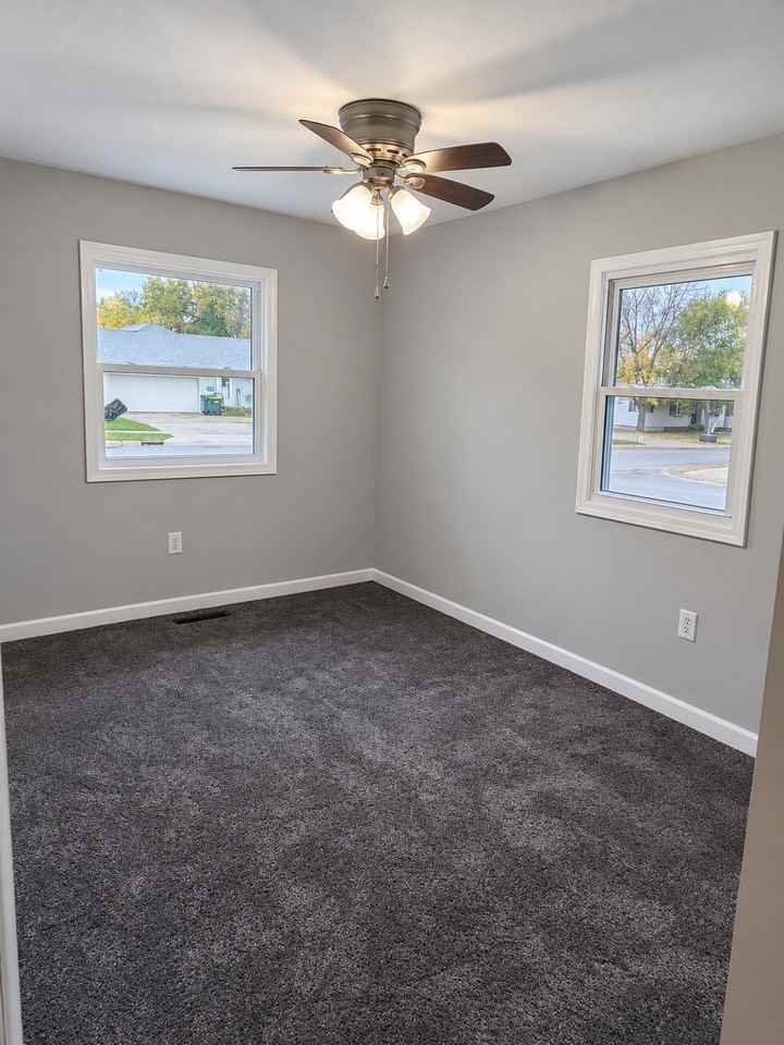 300 17th St Nw - Photo 5 of 11