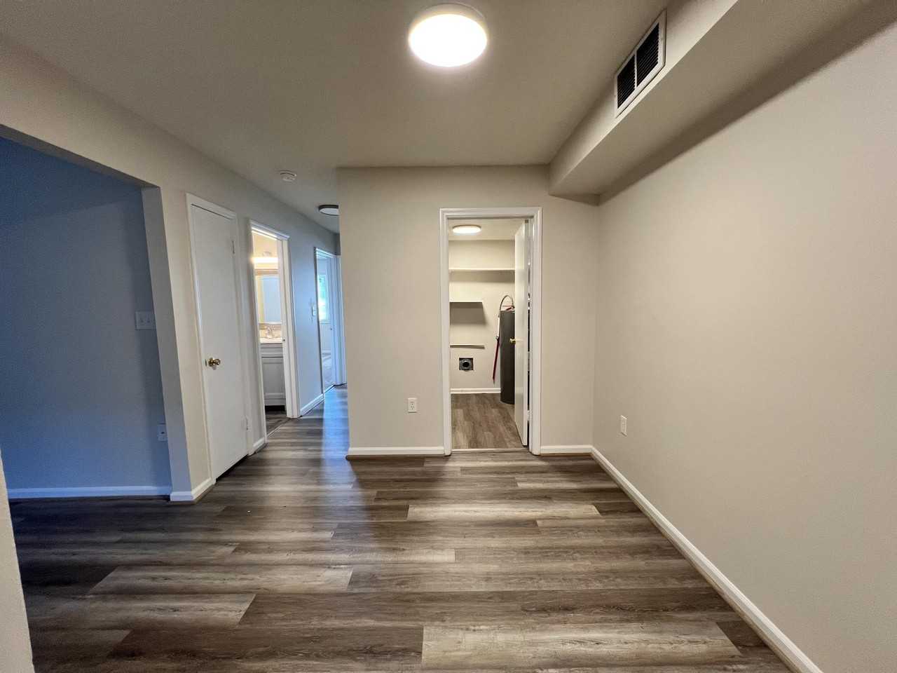 2119 Electric Rd #18 - Photo 6 of 15