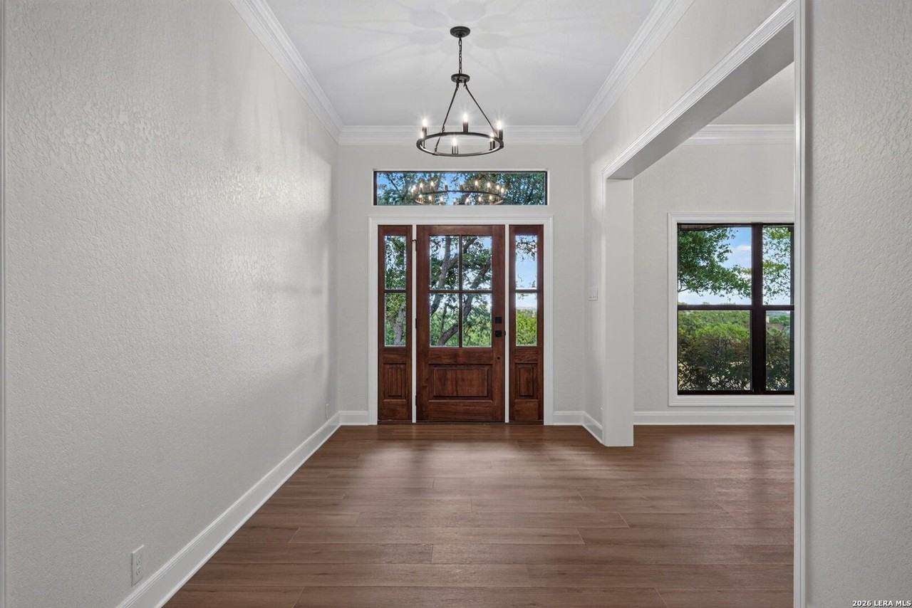130 Spring Hill Dr - Photo 3 of 32