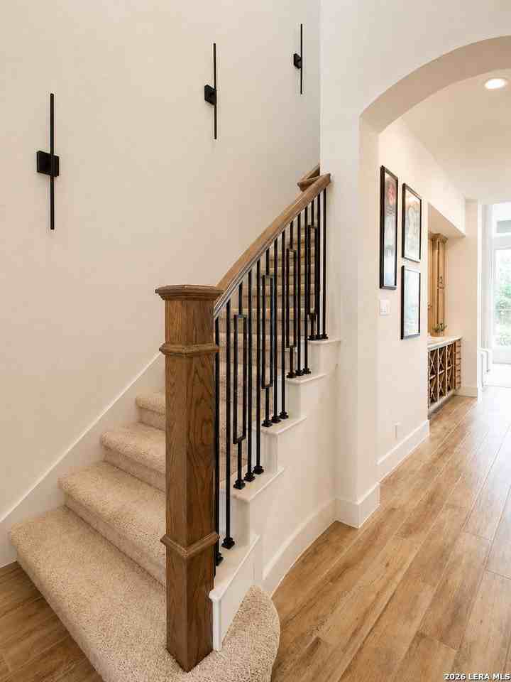 1911 Privet Rd - Photo 6 of 50