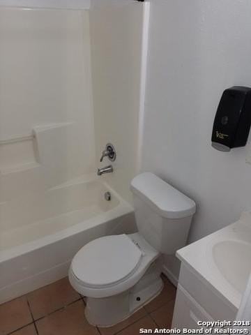7613 Windsor Oaks - Photo 6 of 6