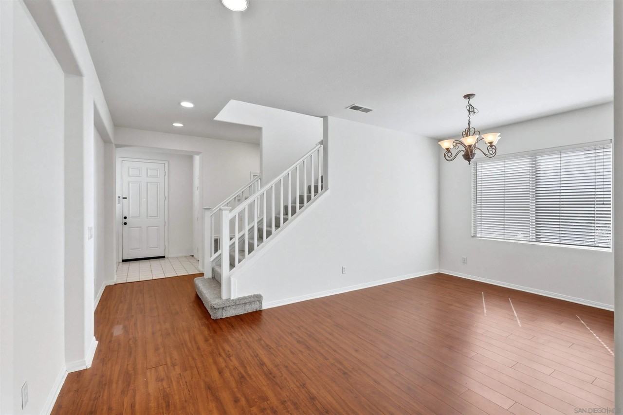 4674 Meadow Dr - Photo 4 of 23