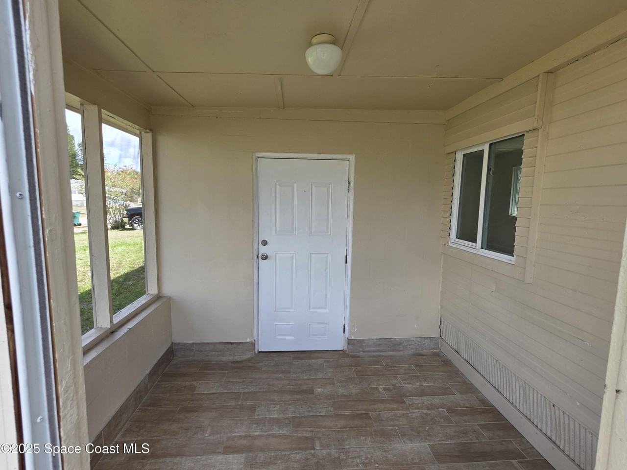 23 Emerald St - Photo 2 of 10