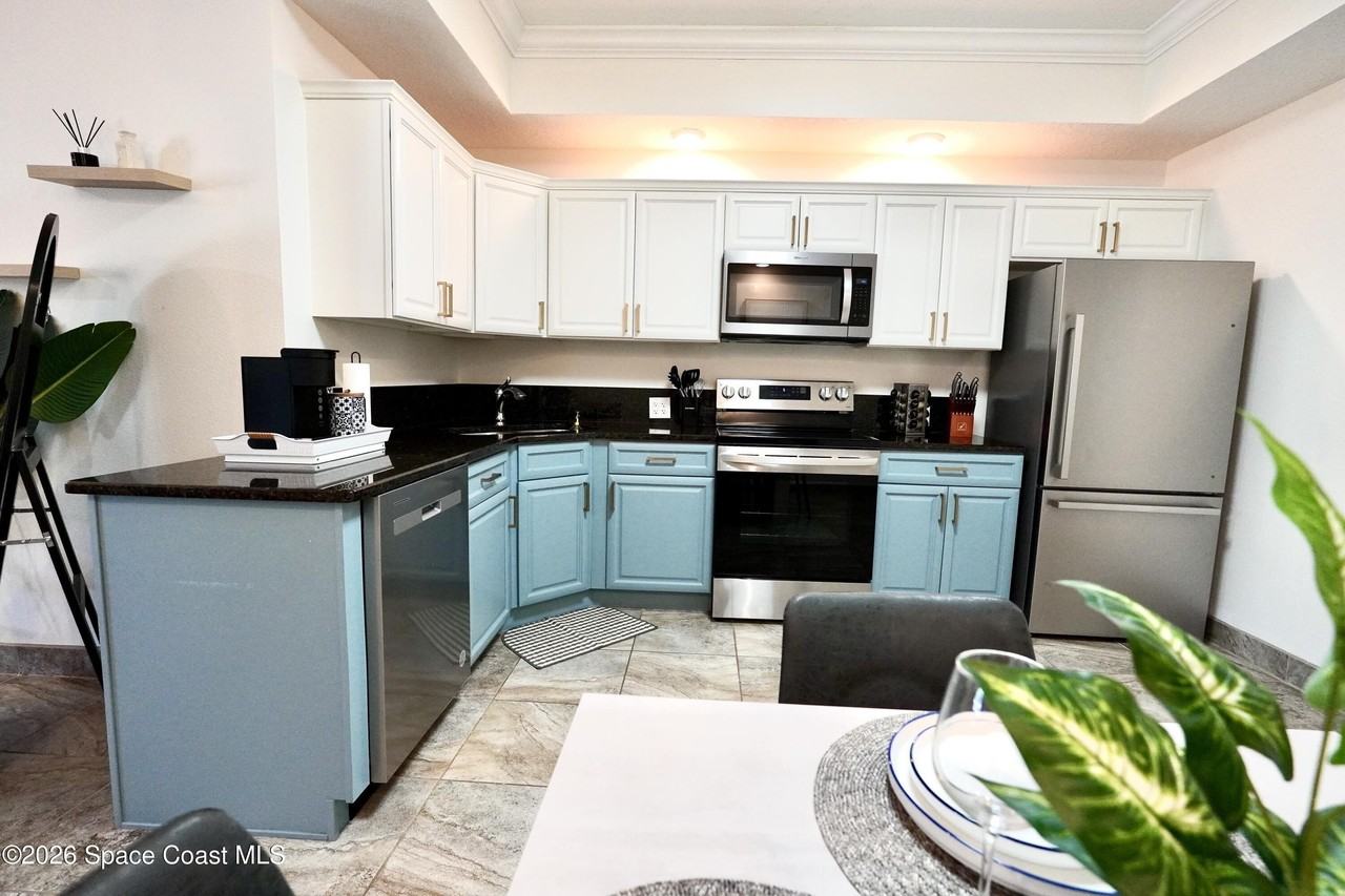 150 Crescent Beach Dr #102 - Photo 6 of 15