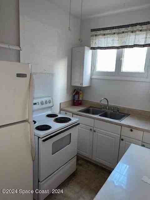 1219 E Strawbridge Ave #2 - Photo 7 of 9
