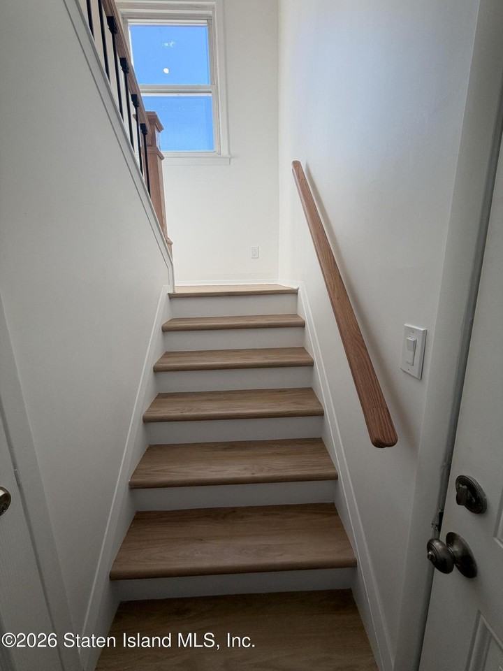827 Hylan Blvd #2 - Photo 3 of 22