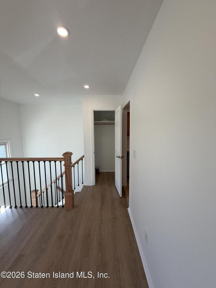 827 Hylan Blvd #2 - Photo 7 of 22