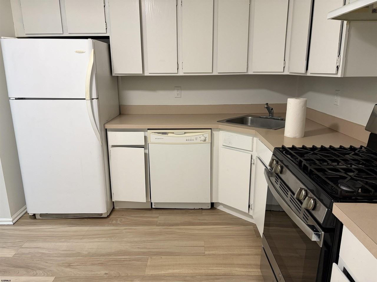 108 Federal Ct #108 - Photo 6 of 19