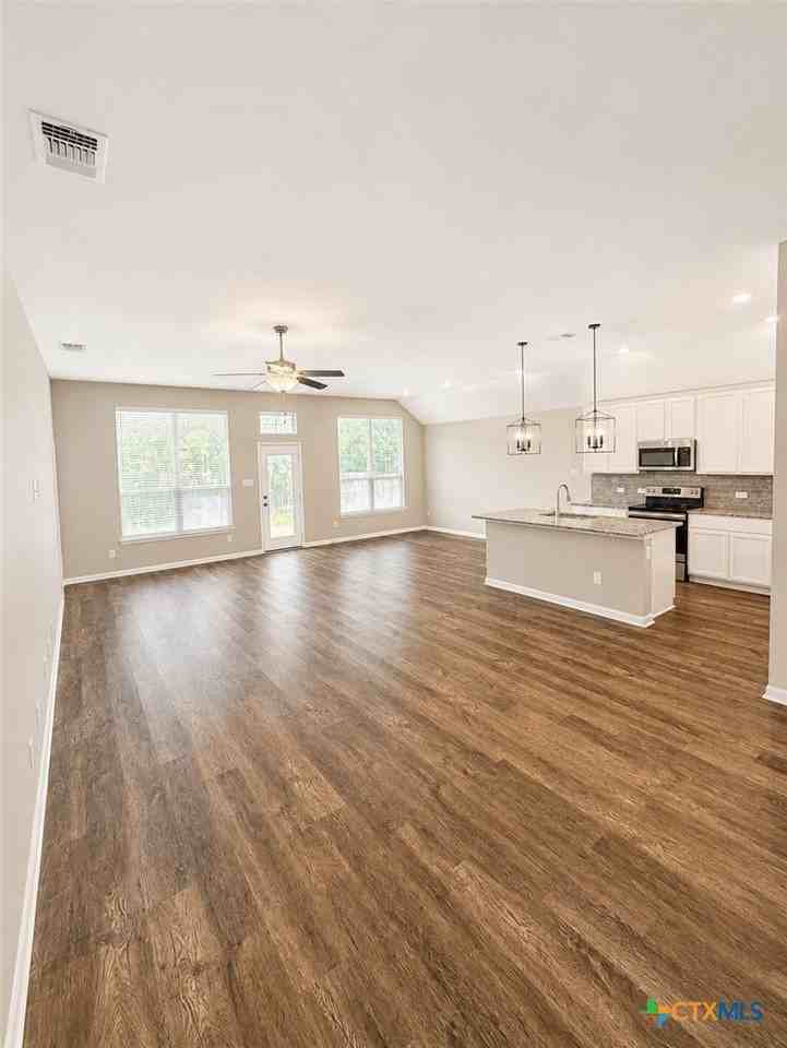 3991 Aransas Dr - Photo 4 of 16