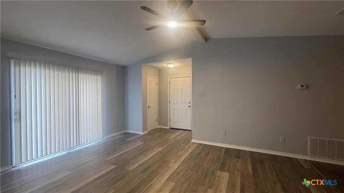 1701 Windward Dr - Photo 5 of 25