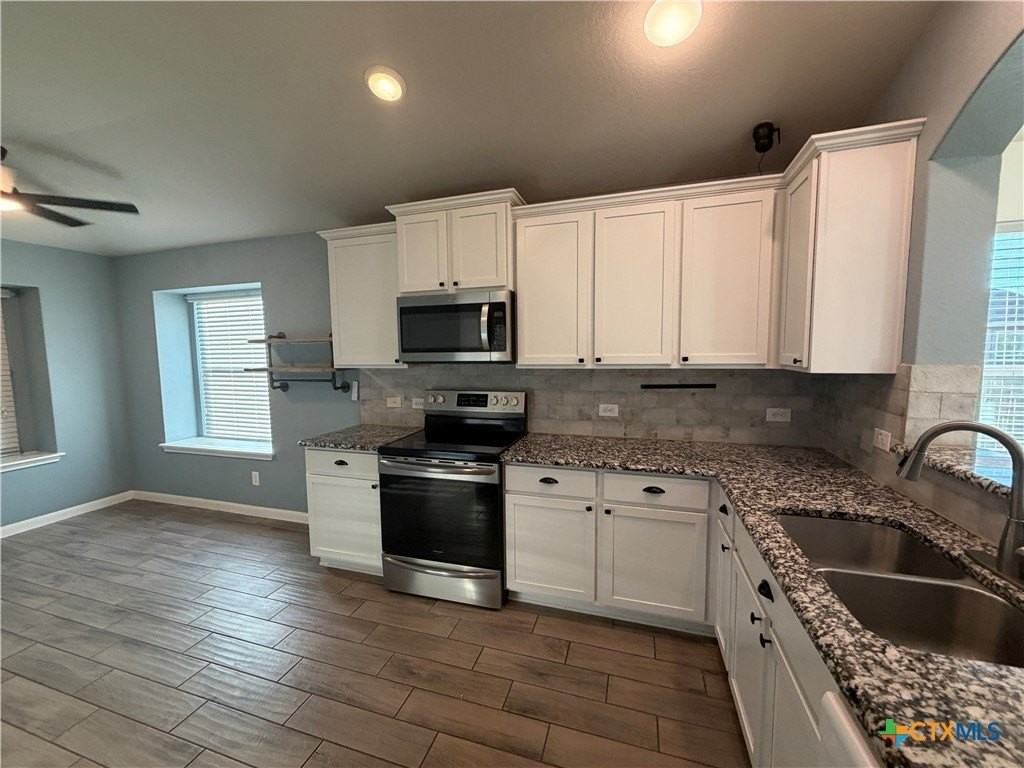 2293 Falcon Way - Photo 7 of 29