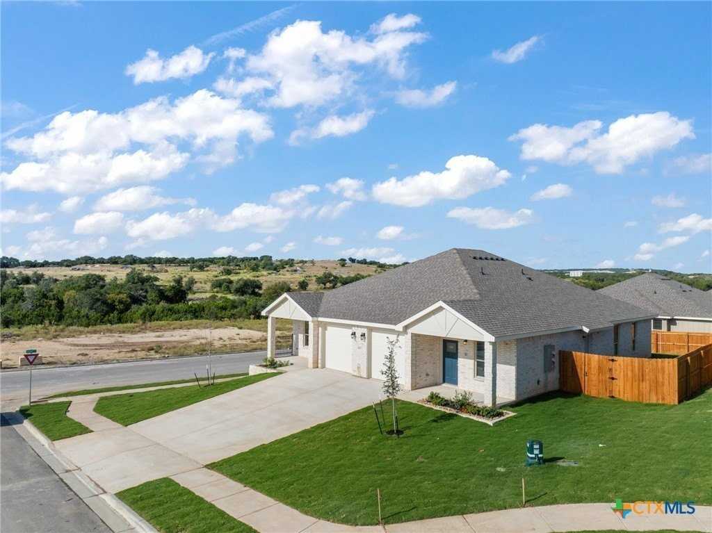 103 Logan Ct #A - Photo 2 of 29