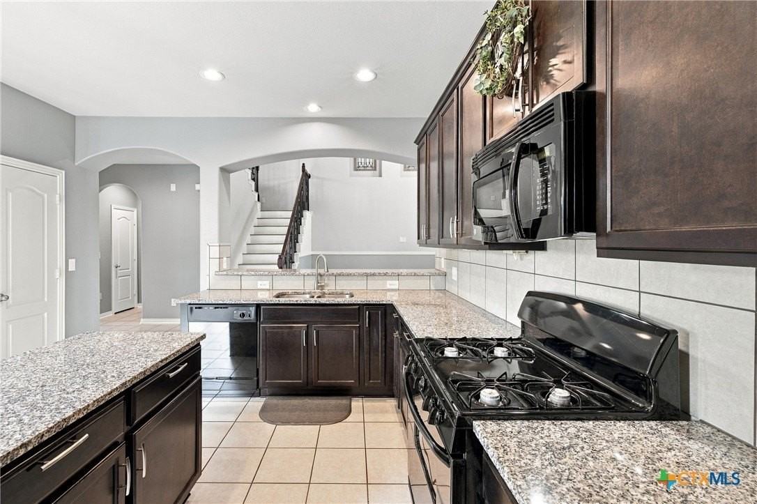 8205 Angelo Loop - Photo 3 of 30