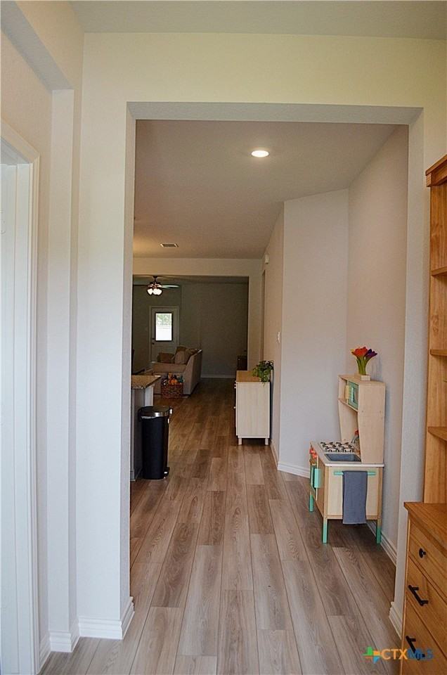 4431 Allison Dr - Photo 3 of 38