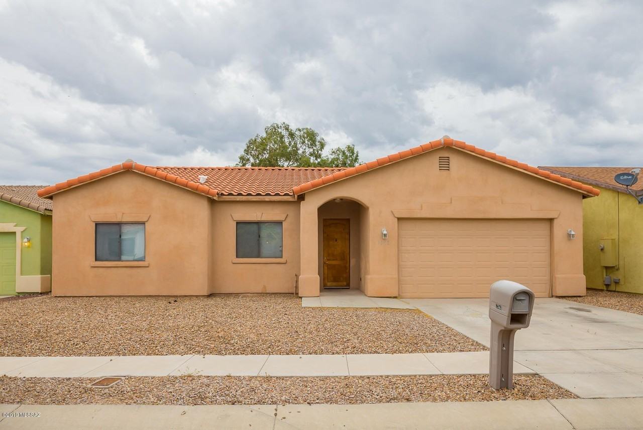 7363 E Poinciana Pl - Photo 2 of 20