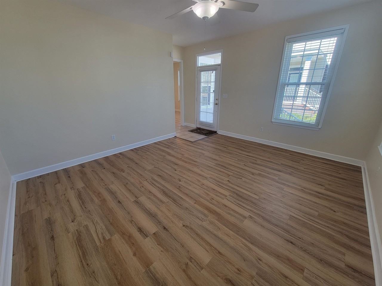 4074 Colleton Ct - Photo 3 of 20
