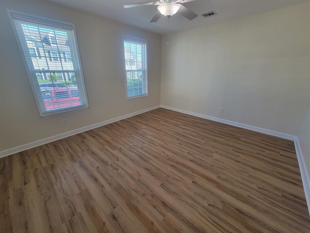 4074 Colleton Ct - Photo 4 of 20