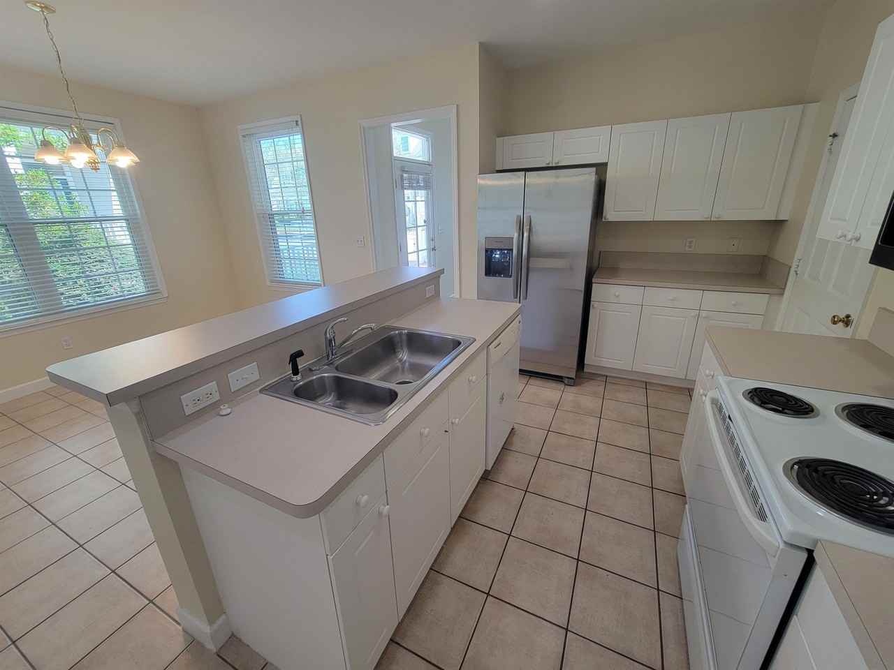 4074 Colleton Ct - Photo 5 of 20