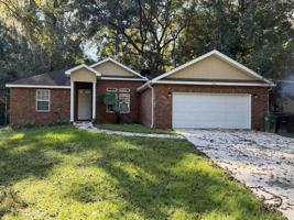 featured image of 2043 Harriet Dr