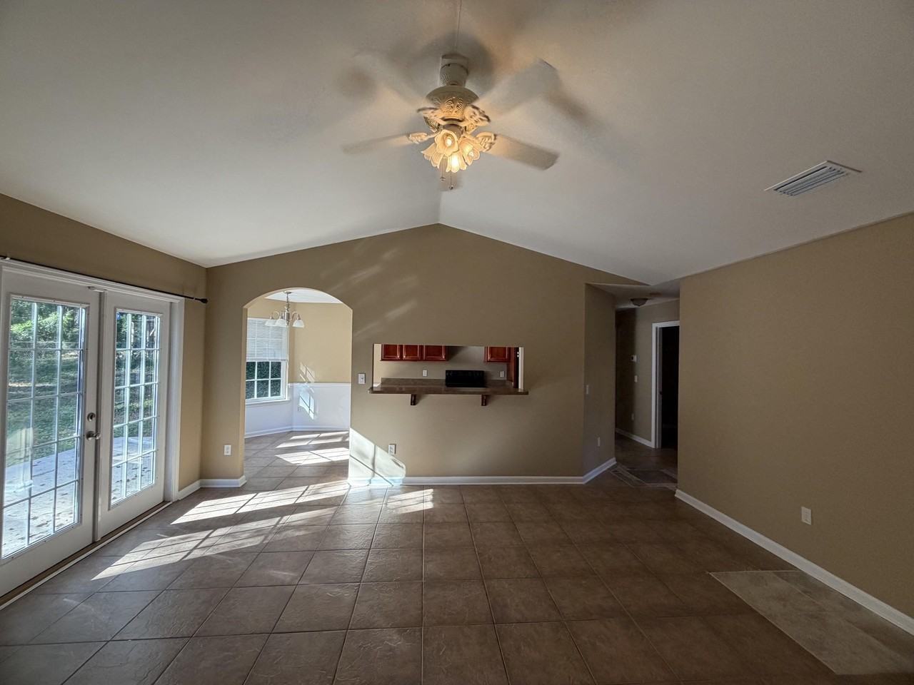 2043 Harriet Dr - Photo 3 of 13
