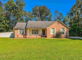 7833 Maclean Rd - Photo 1 of 1