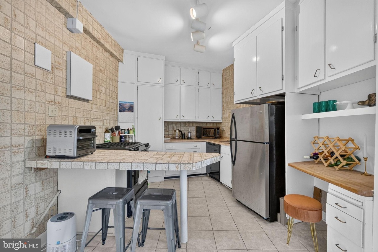 2737 Devonshire Pl Nw #127 - Photo 4 of 29
