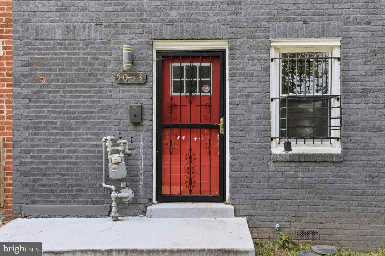 5053 Benning Rd Se - Photo 4 of 29