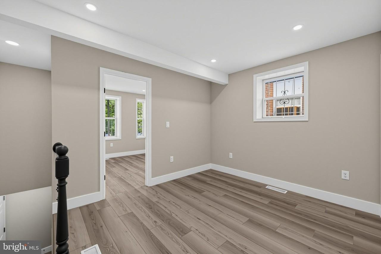 439 Lebaum St Se #1 - Photo 2 of 32