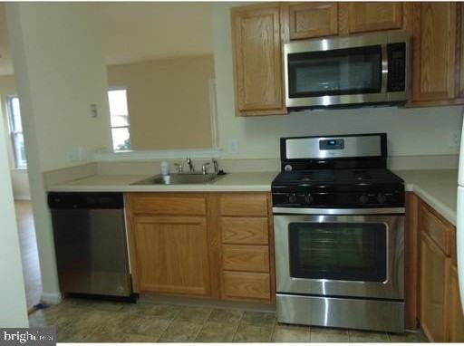 202 Stonebridge Blvd - Photo 4 of 14