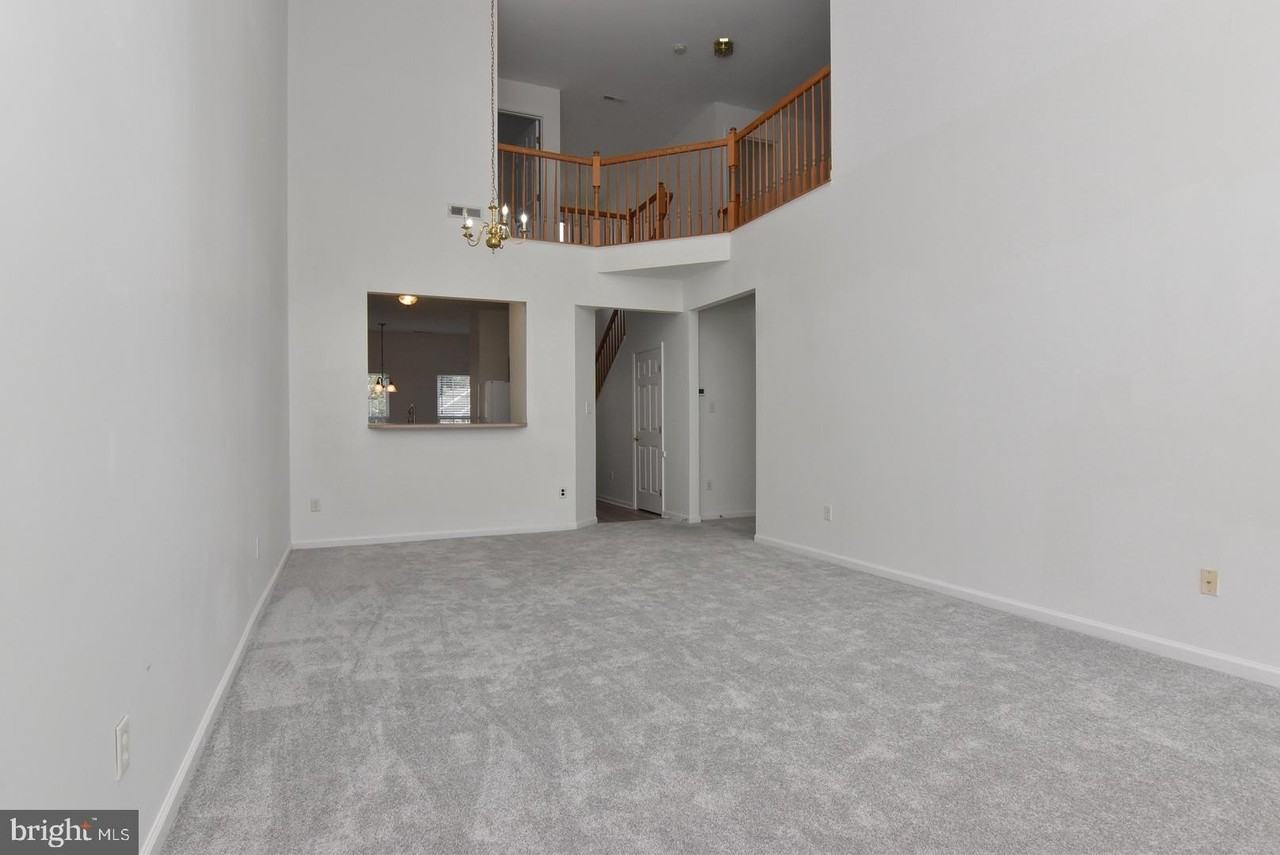 32308 Turnstone Ct - Photo 4 of 23
