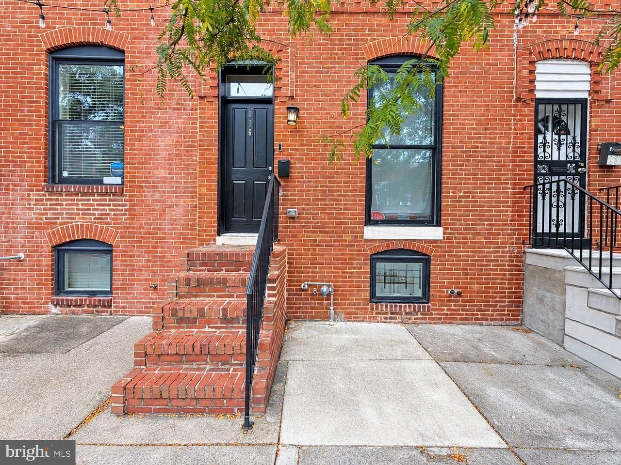 116 N Montford Ave - Photo 2 of 32